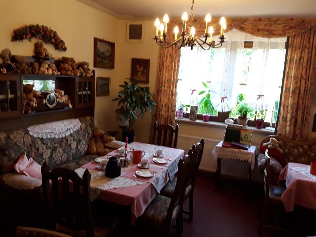 Gaestehaus "Gisela" Im Fuerstlichen Fischhaus Schillingsfürst Kültér fotó