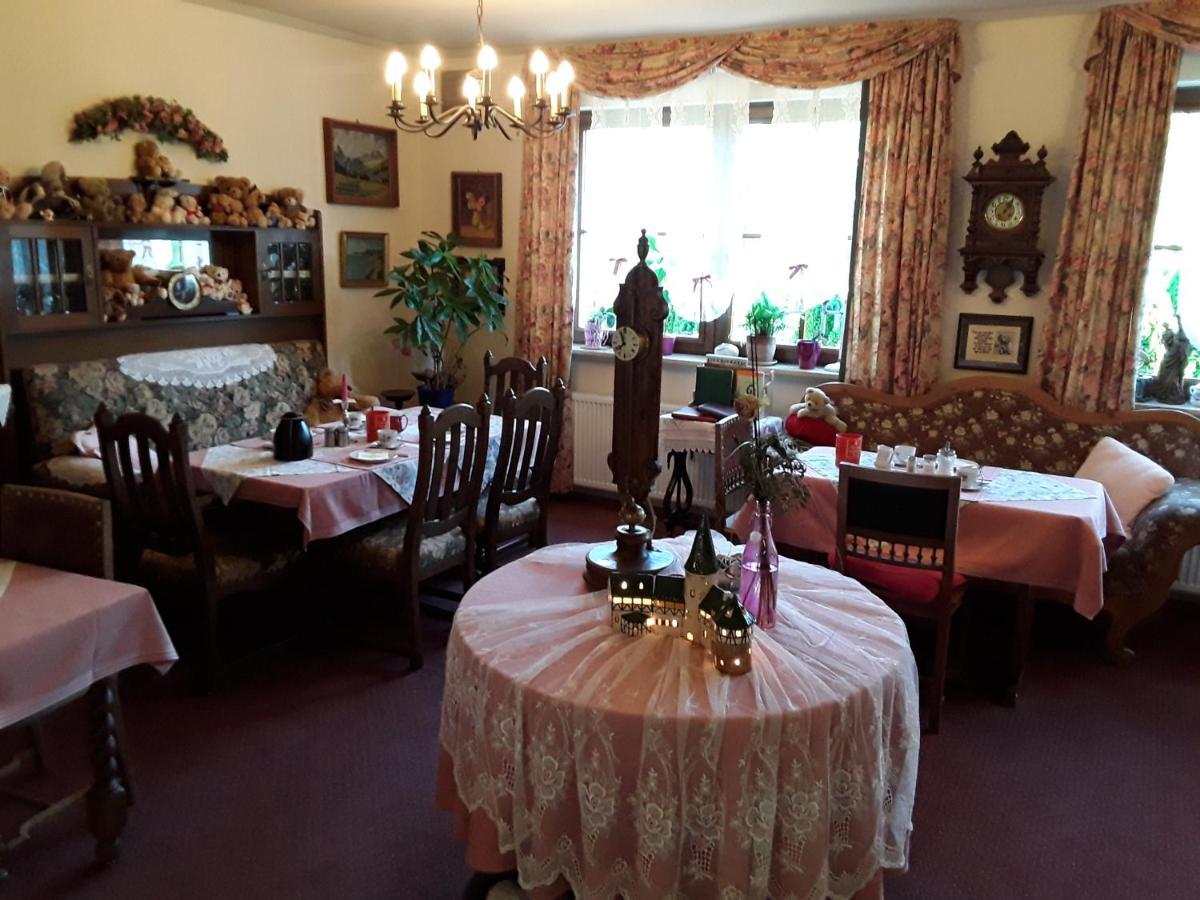 Gaestehaus "Gisela" Im Fuerstlichen Fischhaus Schillingsfürst Kültér fotó