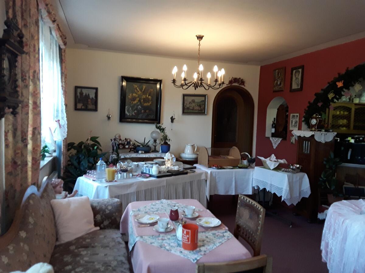 Gaestehaus "Gisela" Im Fuerstlichen Fischhaus Schillingsfürst Kültér fotó