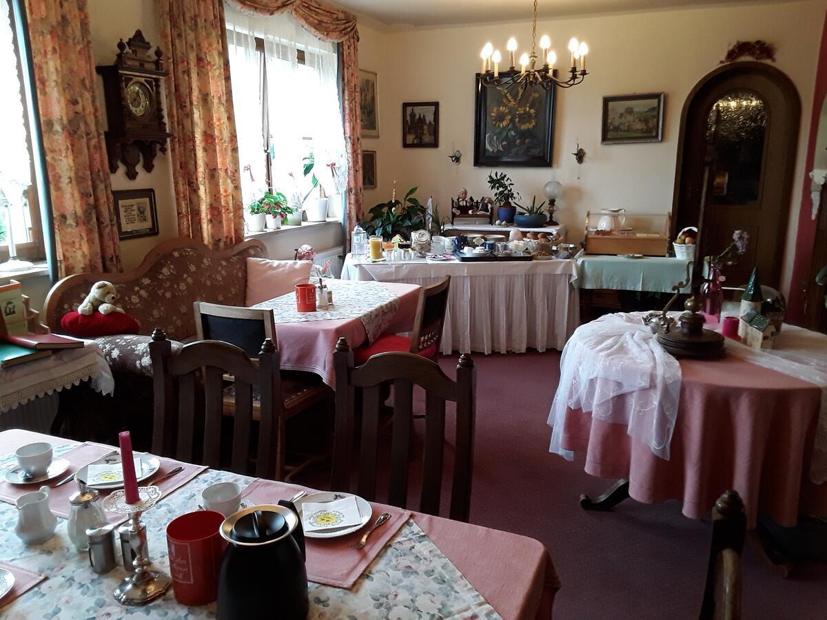 Gaestehaus "Gisela" Im Fuerstlichen Fischhaus Schillingsfürst Kültér fotó